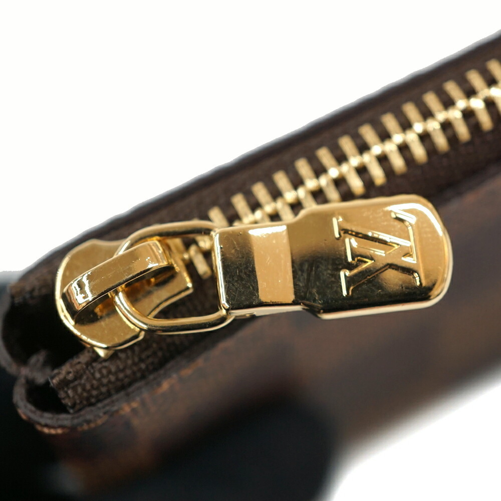 Louis Vuitton Pochette Damier - Picture 6 of 9